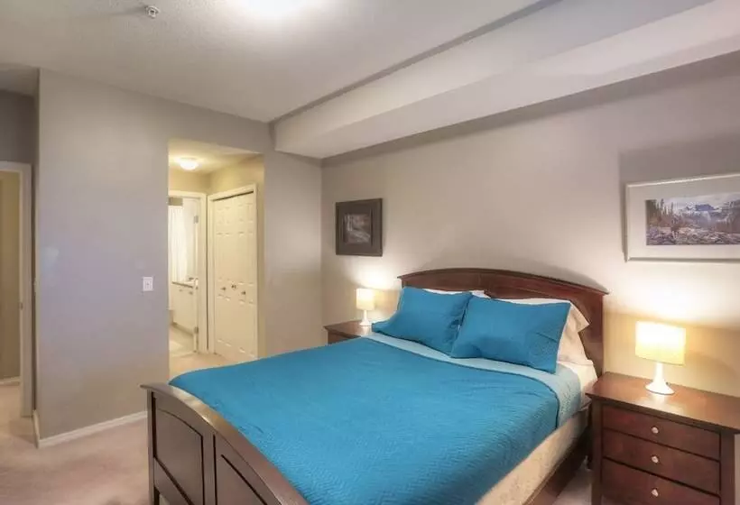 هتل Pinnacle Pointe By Kvr