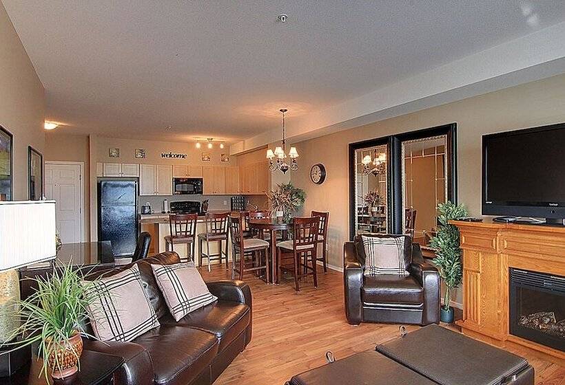 Hotel Pinnacle Pointe By Kvr