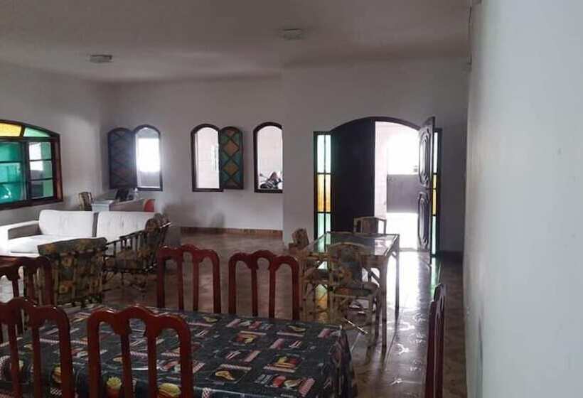 ホテル Hostel Lincoln