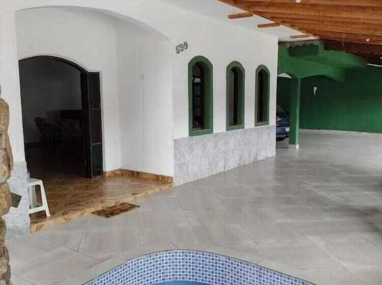 ホテル Hostel Lincoln