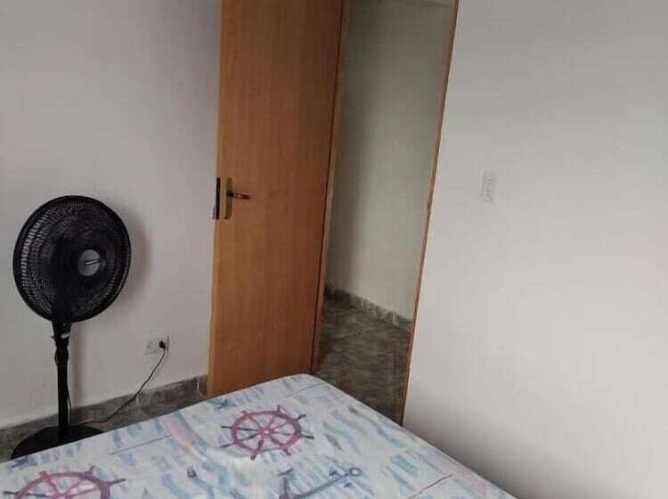 ホテル Hostel Lincoln