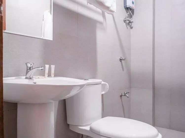 Hotelli Traveller S Inn Matina Pangi