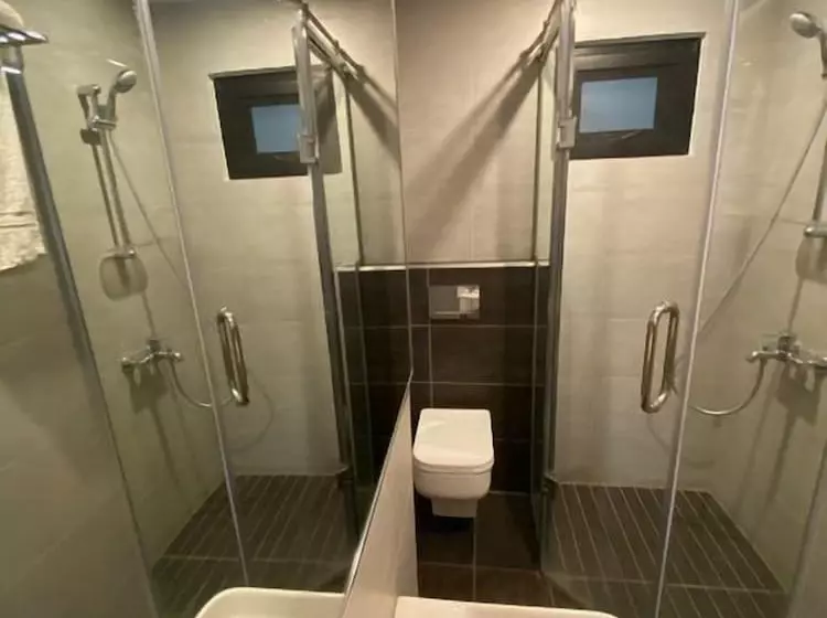 هتل Space Suites