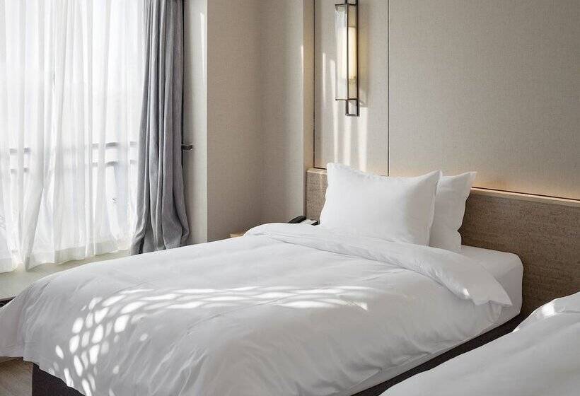 Отель The Hidden House Chengdu Taiguli Branch