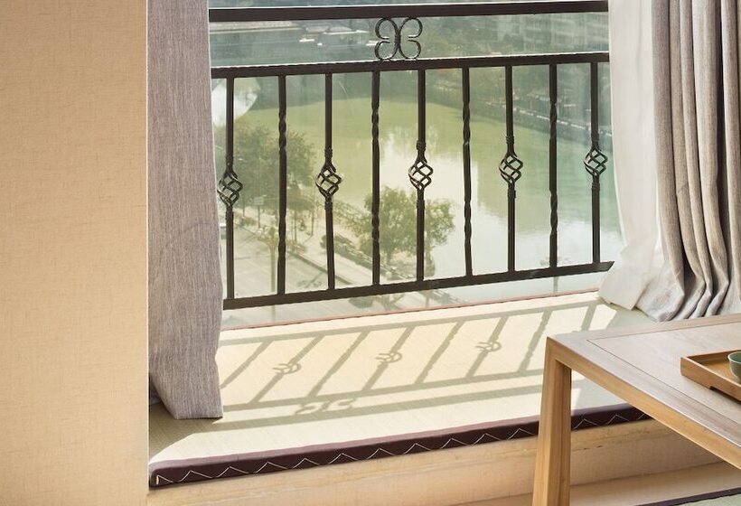 Отель The Hidden House Chengdu Taiguli Branch