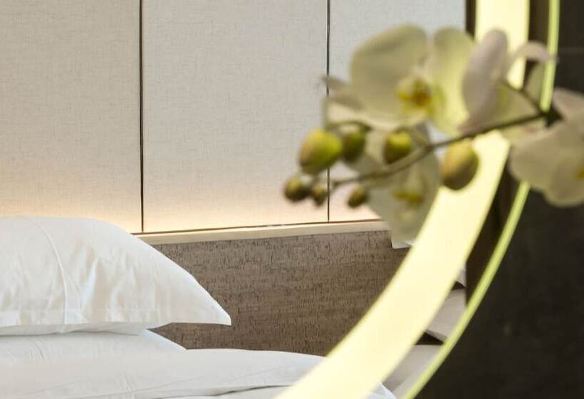 Отель The Hidden House Chengdu Taiguli Branch