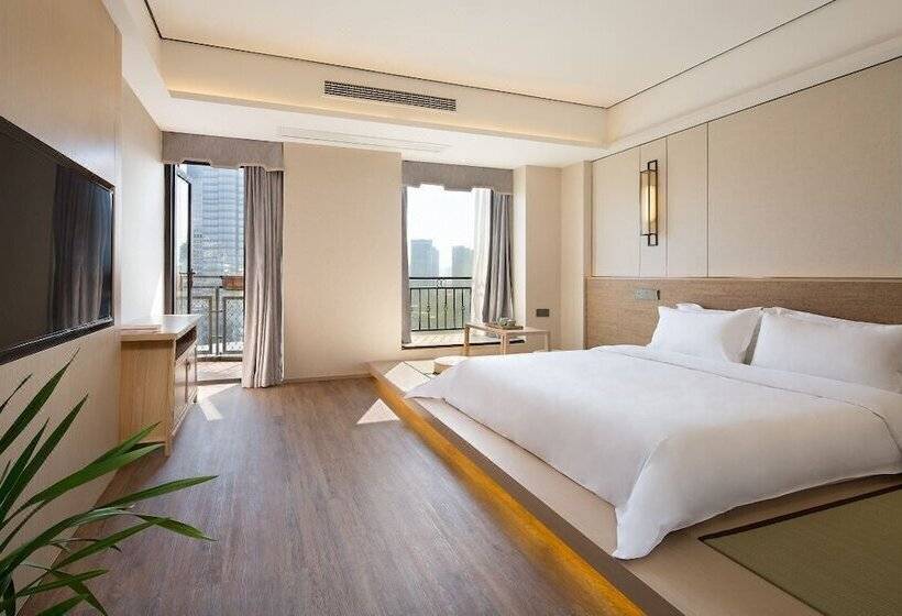 Отель The Hidden House Chengdu Taiguli Branch