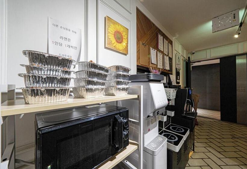 Motel Geojedo Gohyeon Mono