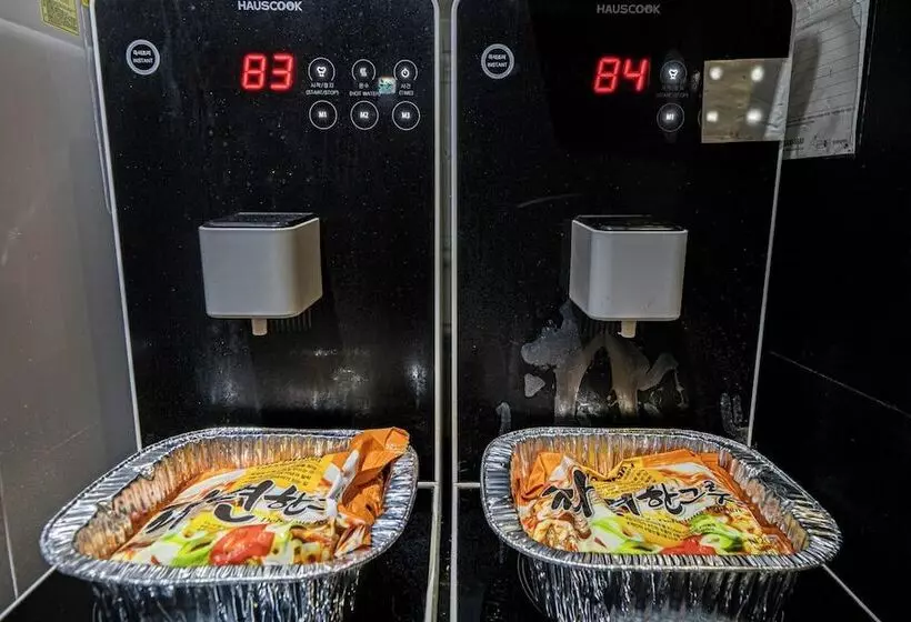 Motelli Geojedo Gohyeon Mono