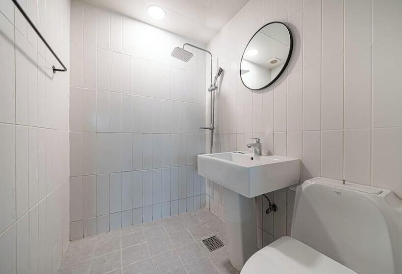 Motel Geojedo Gohyeon Mono