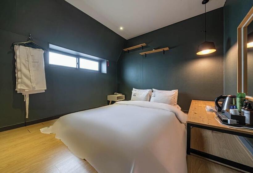 Motel Geojedo Gohyeon Mono