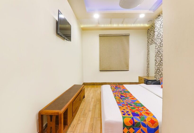 Fabhotel Shree Pushpraj