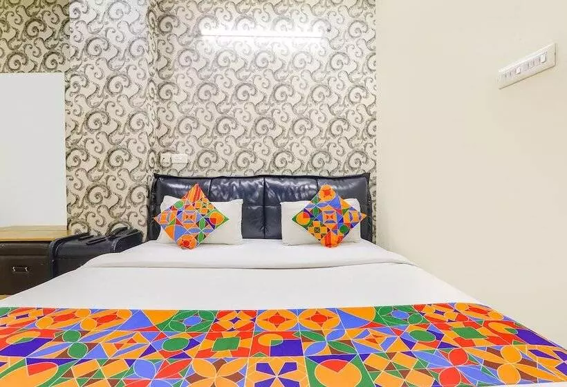 Fabhotel Shree Pushpraj