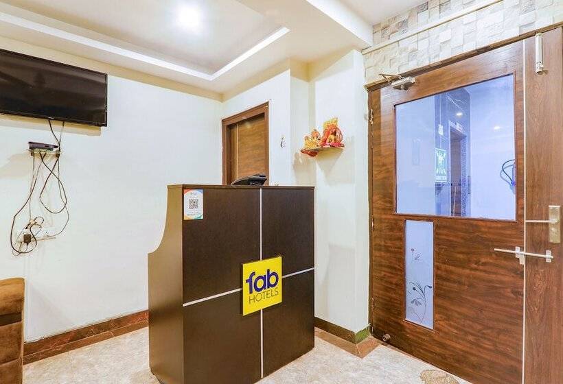 Fabhotel Shree Pushpraj