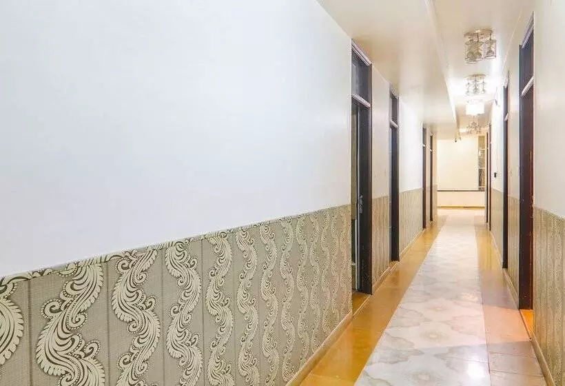 Fabhotel Shree Pushpraj