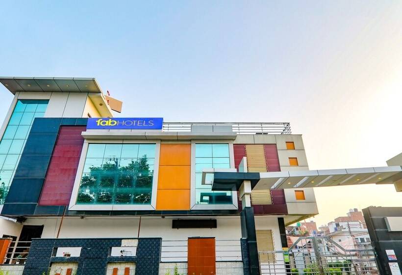 Fabhotel Shree Pushpraj