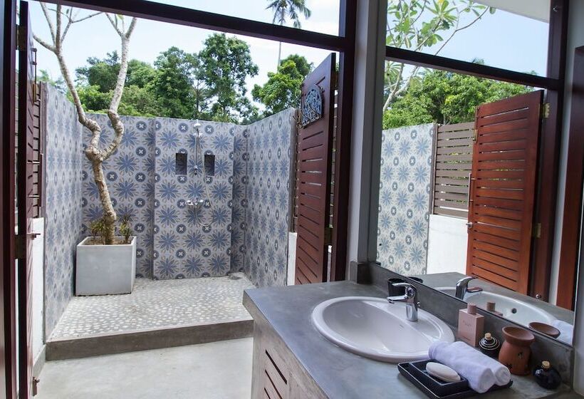 بنسيون Arahtis Lake Villa