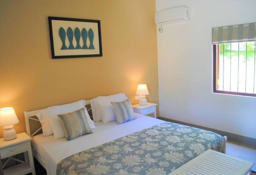 بنسيون Arahtis Lake Villa