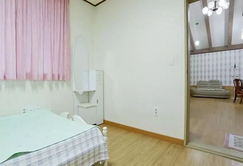 Gapyeong Top Pension