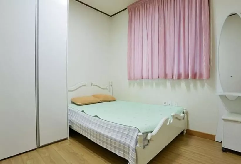 Gapyeong Top Pension