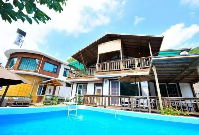 Gapyeong Top Pension