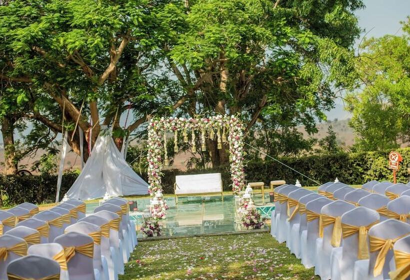 Taita Hills Safari Resort & Spa