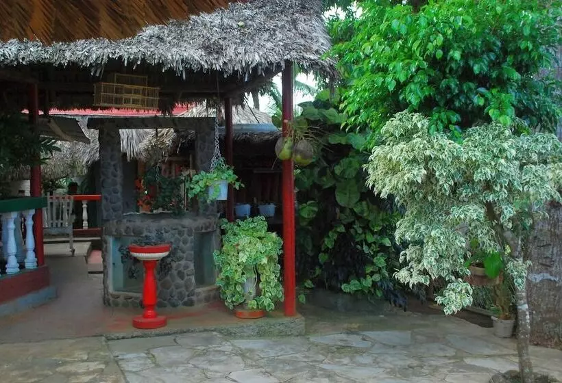 ベッドアンドブレックファースト Hostal Trujillo