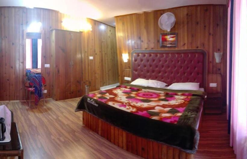 Grg Hotel Samiru Manali Near Durga Temple