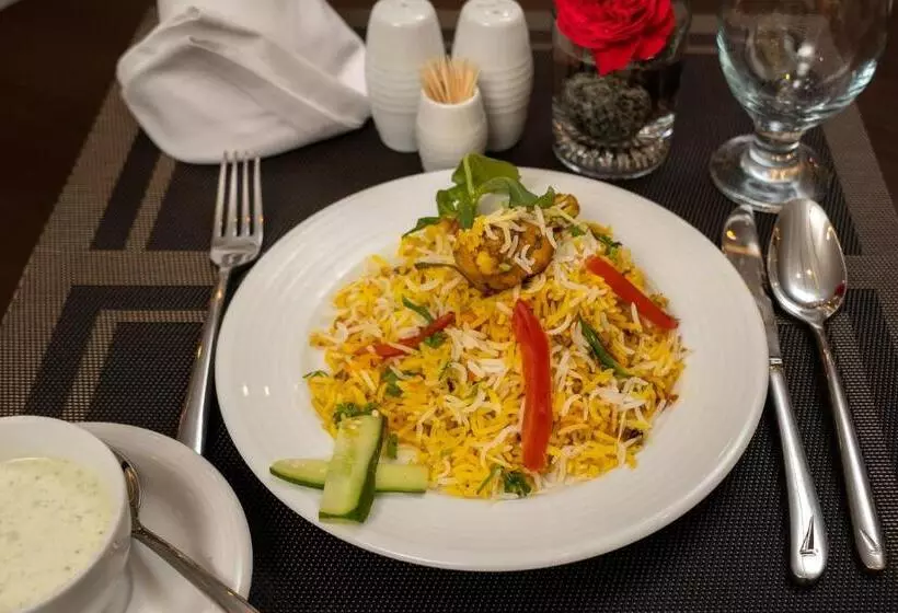 هتل Avari Xpress Skardu