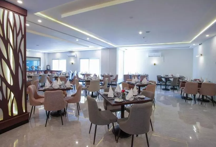 هتل Avari Xpress Skardu