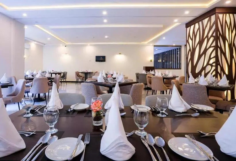 هتل Avari Xpress Skardu