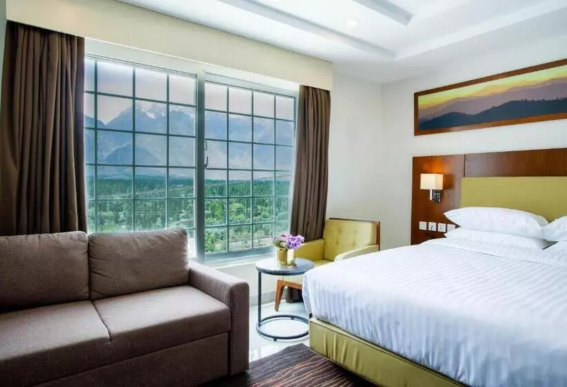 هتل Avari Xpress Skardu