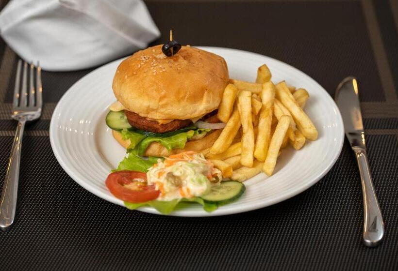 Hotel Avari Xpress Skardu