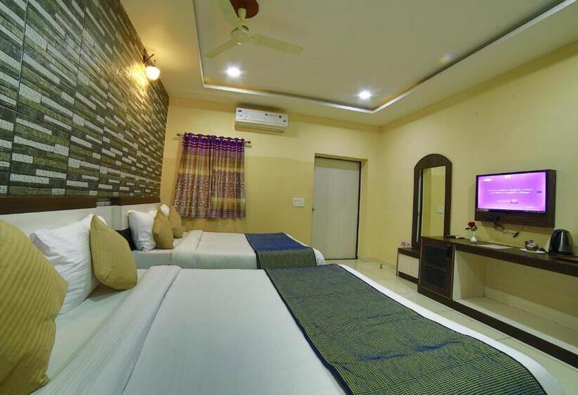 בית מלון כפרי Briars Heritage