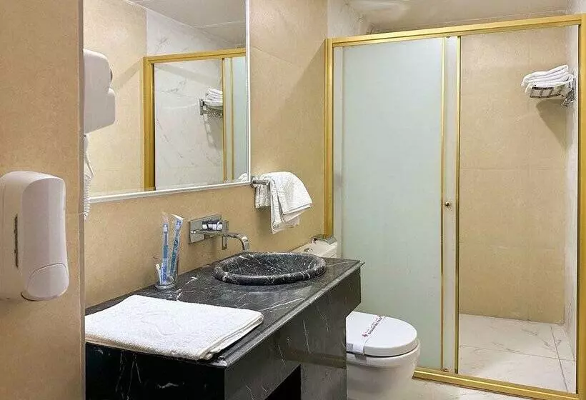 هتل Diyako Palace