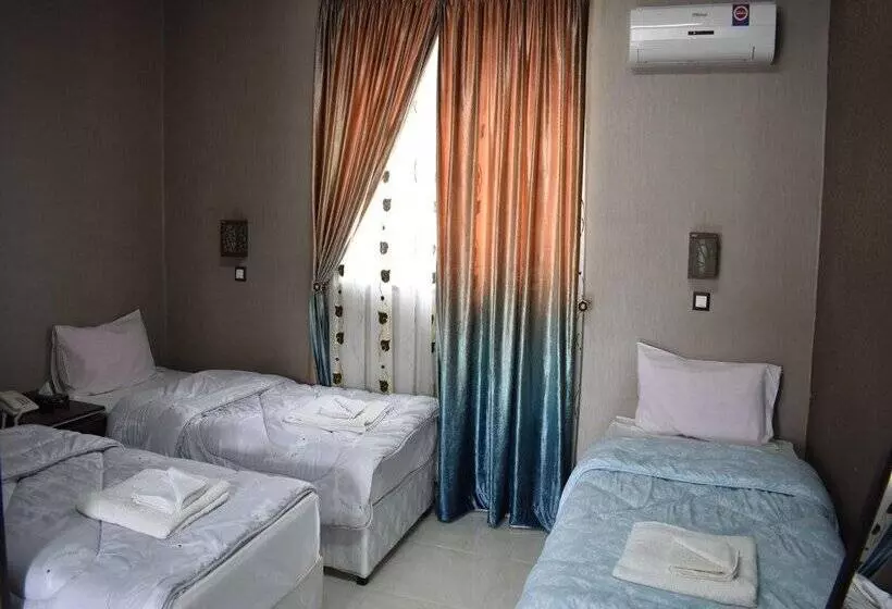 هتل Shahan International