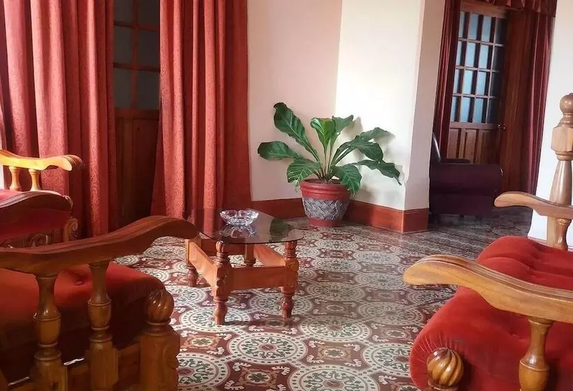 پانسیون Hostal Amelia Cienfuegos