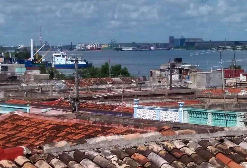 پانسیون Hostal Amelia Cienfuegos