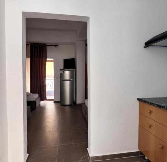 פנסיון Triple Room