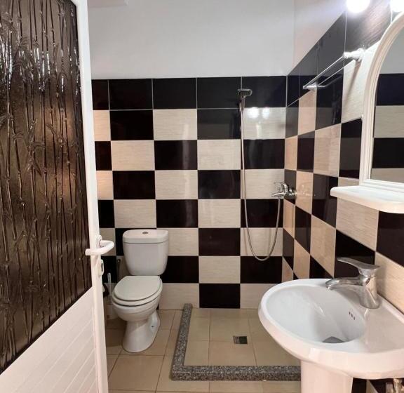 פנסיון Triple Room