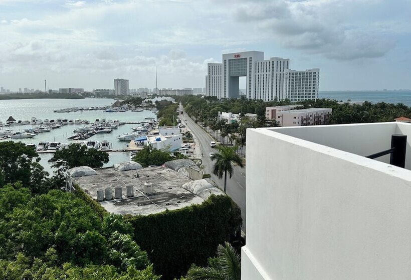 Takh Condo Hotel Ocean Views By Marea