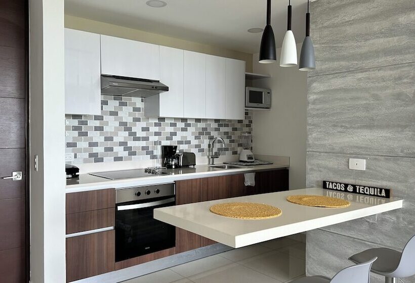 Takh Condo Hotel Ocean Views By Marea