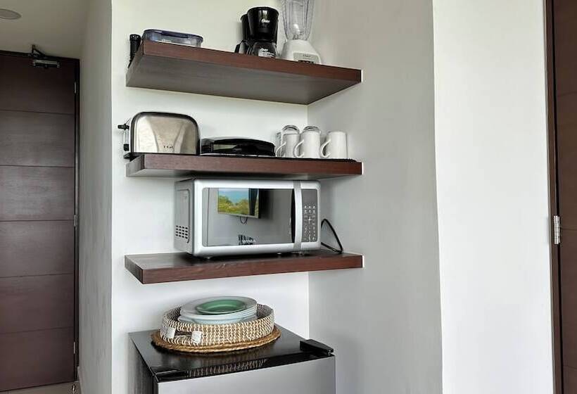 Takh Condo Hotel Ocean Views By Marea