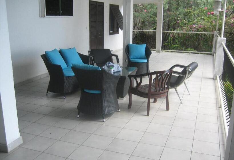 Bed and Breakfast Farida Lodge