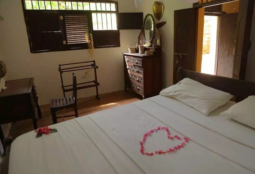 تختخواب و صبحانه Gratitude Homes Rentals