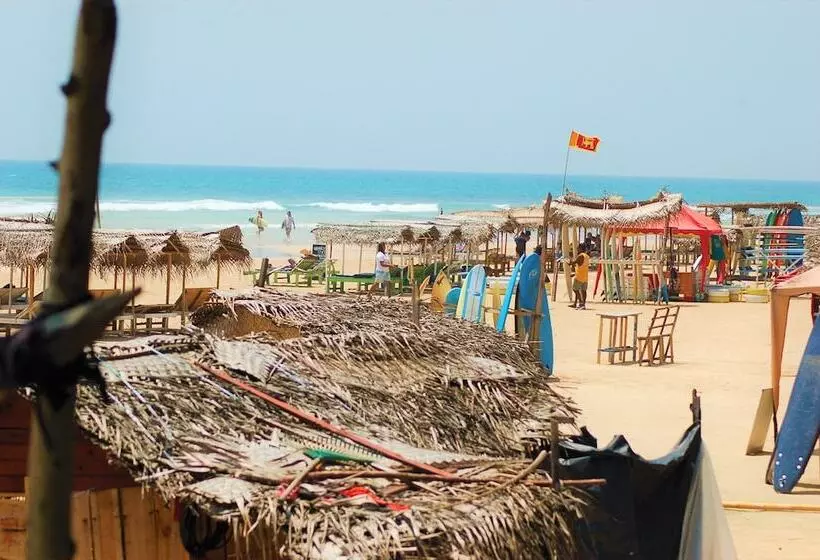 Aamiaismajoitus (B&B) Sri Lanka Surf Villa