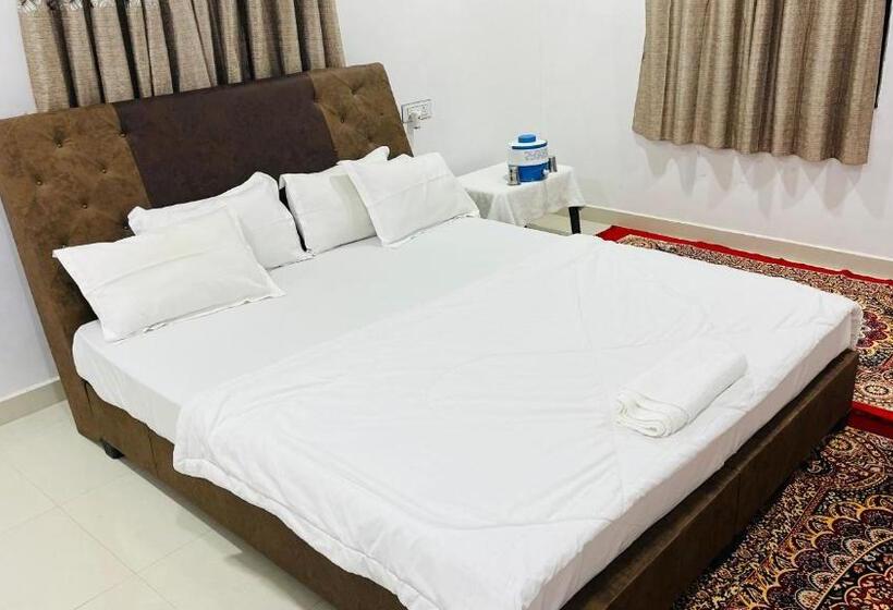 Отель Aamrakunj Gir Resort