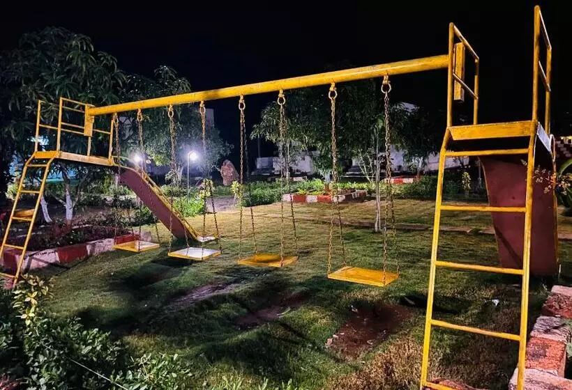 ホテル Aamrakunj Gir Resort