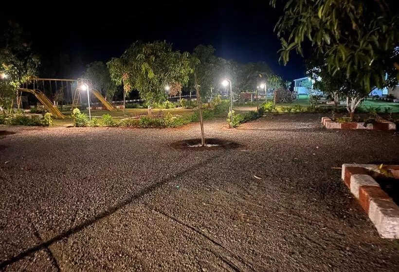 ホテル Aamrakunj Gir Resort