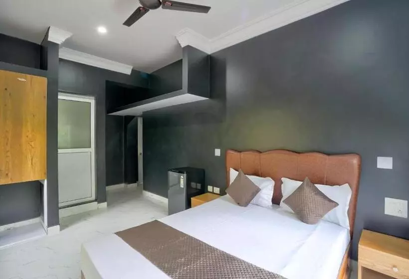 هتل Casa J0el Calangute Goa